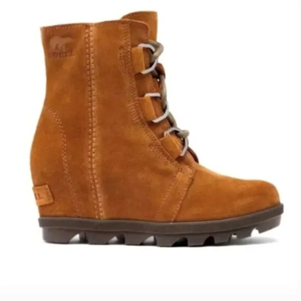 SOREL Kid's Joan of Arctic II Wedge Boot Suede Leather in Camel Tan Size 4